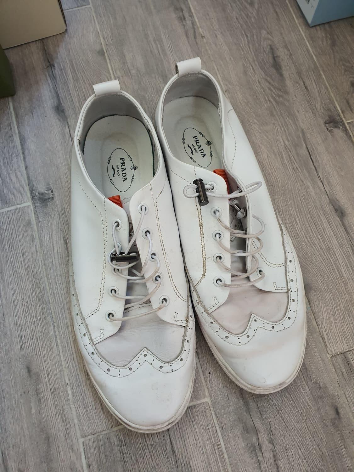 프라다 남성 스니커즈 상품이미지1