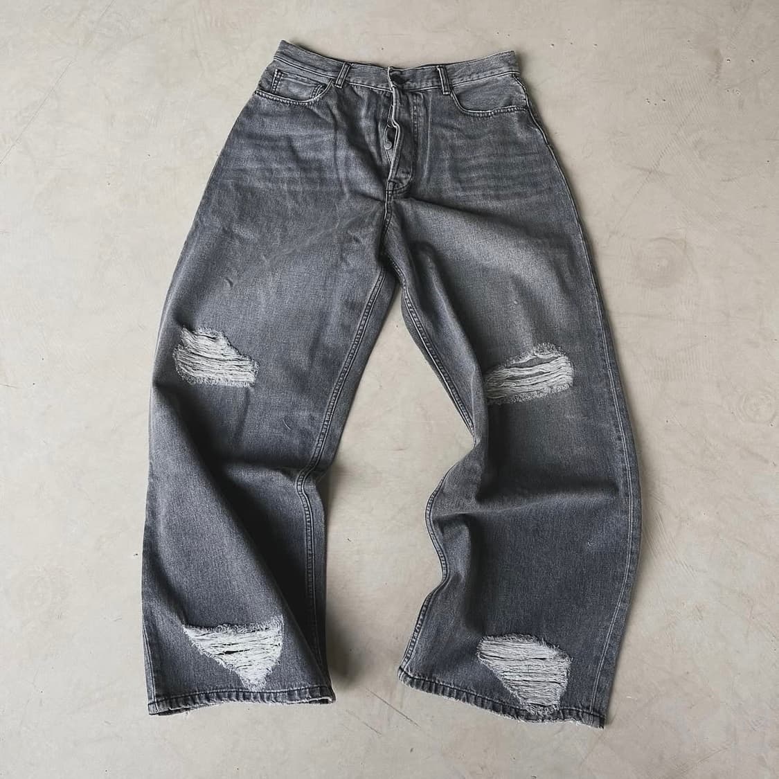 beautiful struggles 데미지 팬츠 그레이 상품이미지1