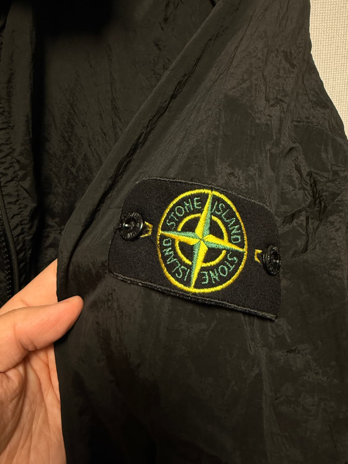 스톤아일랜드 나일론메탈 오버셔츠 판매합니다 상품이미지2