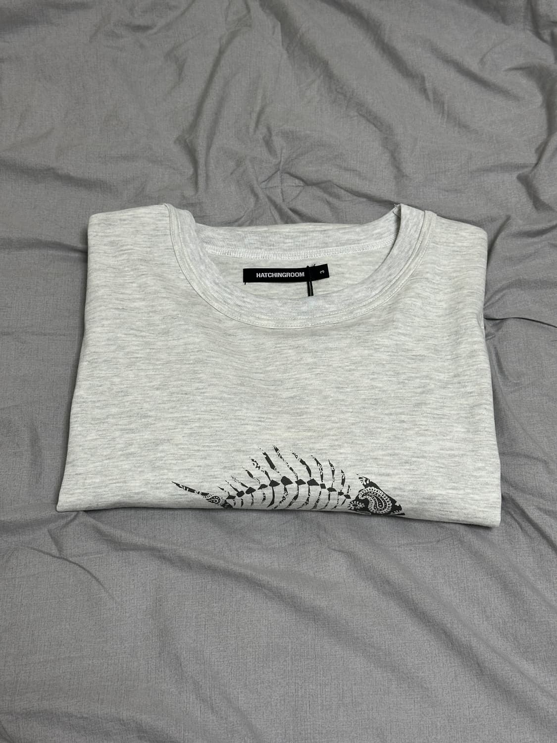 3) 해칭룸 본 피쉬 티셔츠 그레이 상품이미지1