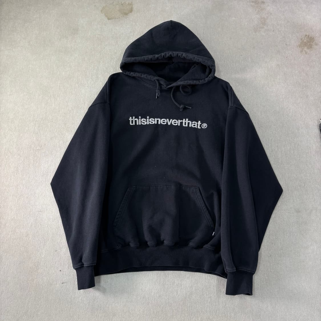 105 디스이즈네버댓 빅로고 후드티 상품이미지1