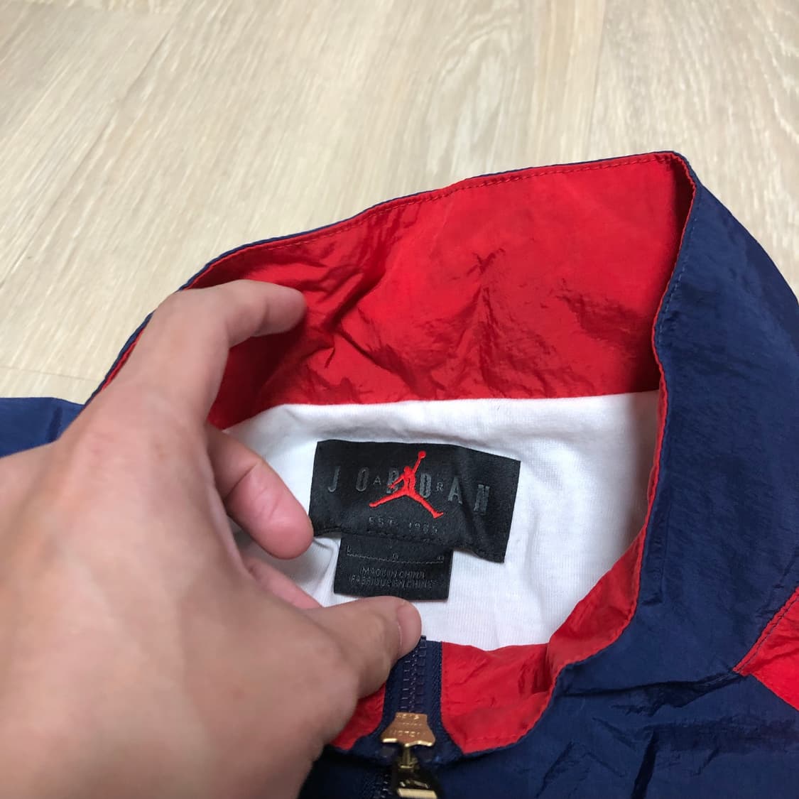 (L) 조던 X 트로피룸 92년 바르셀로나 드림팀 우븐 자켓 미드 네이비 상품이미지4