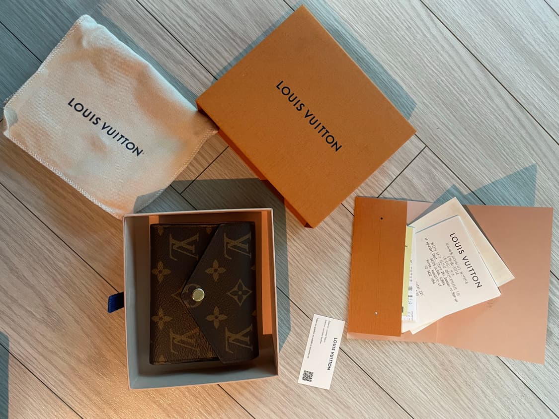 루이비통 빅토린 월렛 모노그램 로즈 발레린 M62360 지갑 판매합니다 상품이미지1