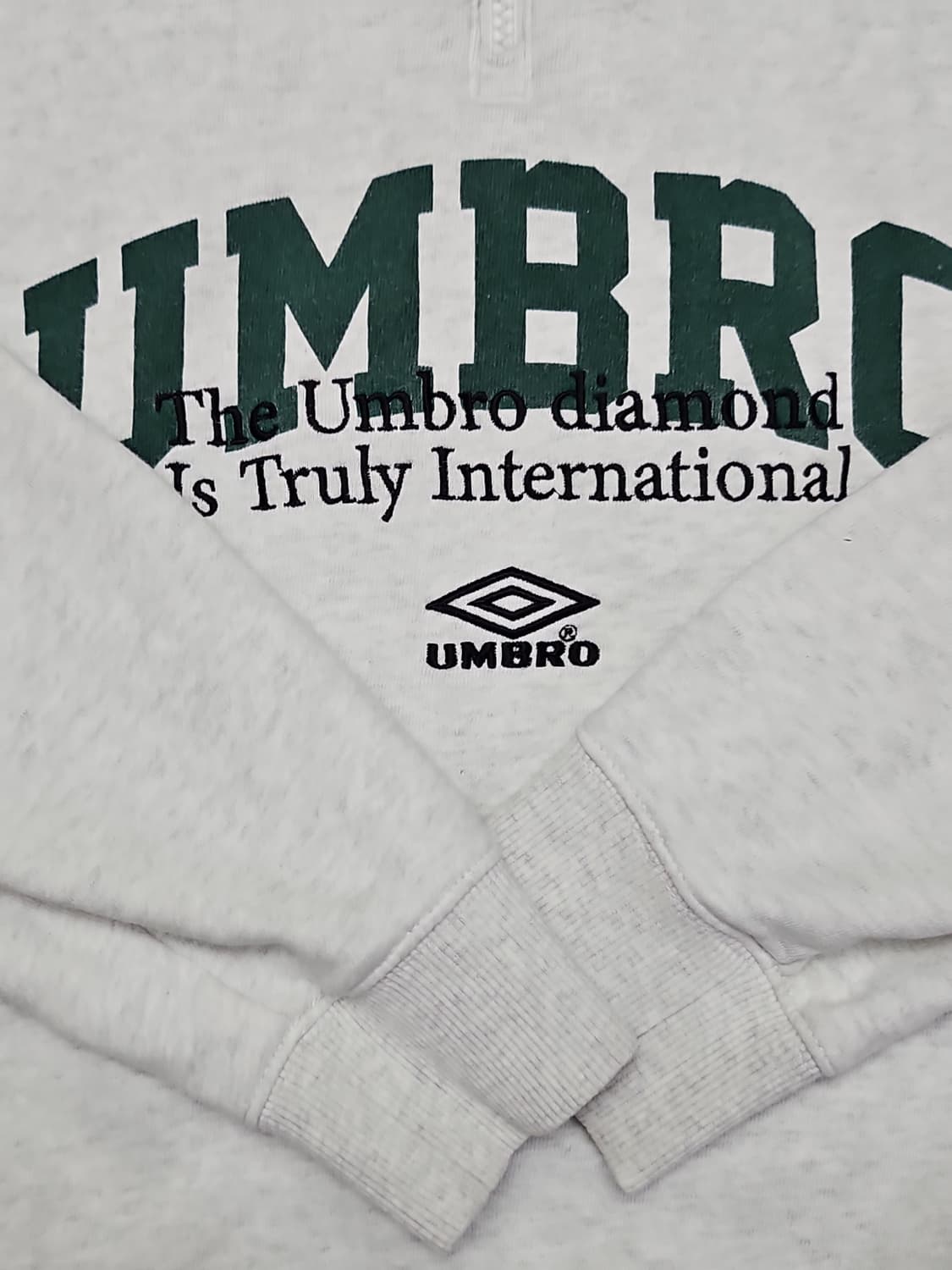 엄브로 빅로고 반집업 맨투맨 (L) 상품이미지2