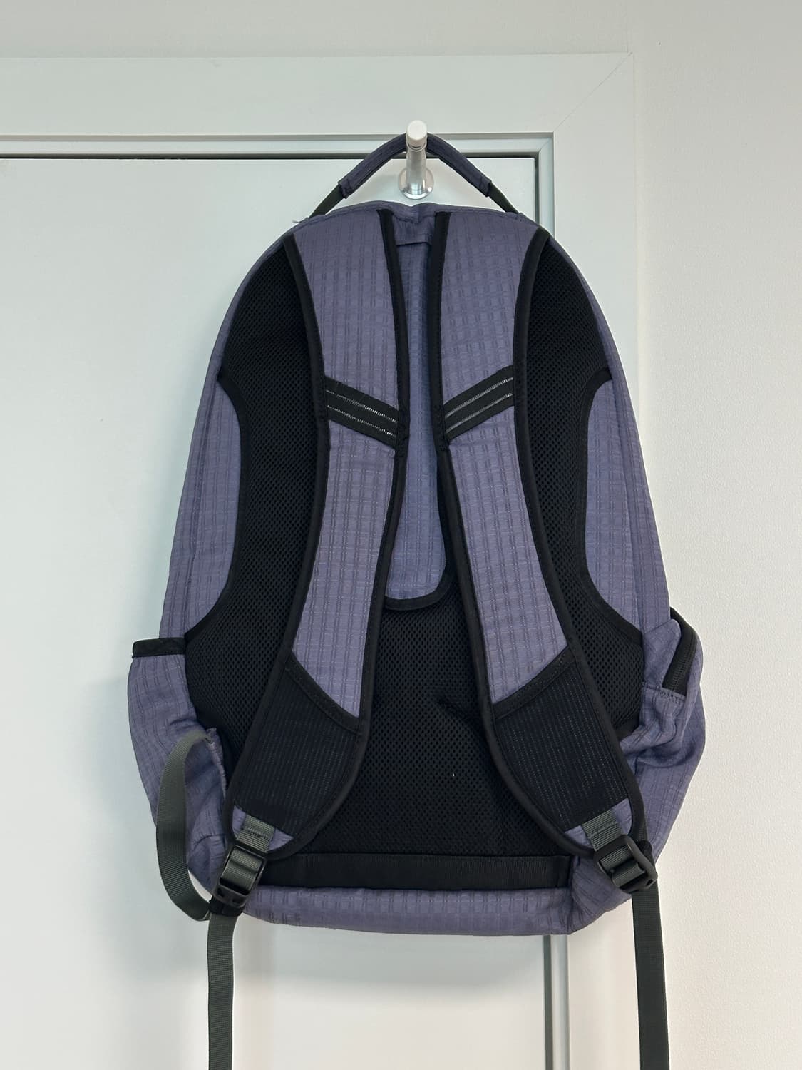 파타고니아 LIGHTWIRE 백팩 그레이 퍼플 상품이미지3