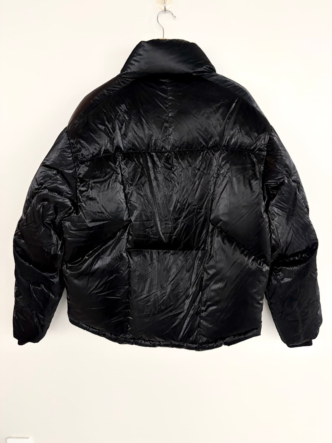 메종미네드 블랙 유광 패딩 상품이미지6