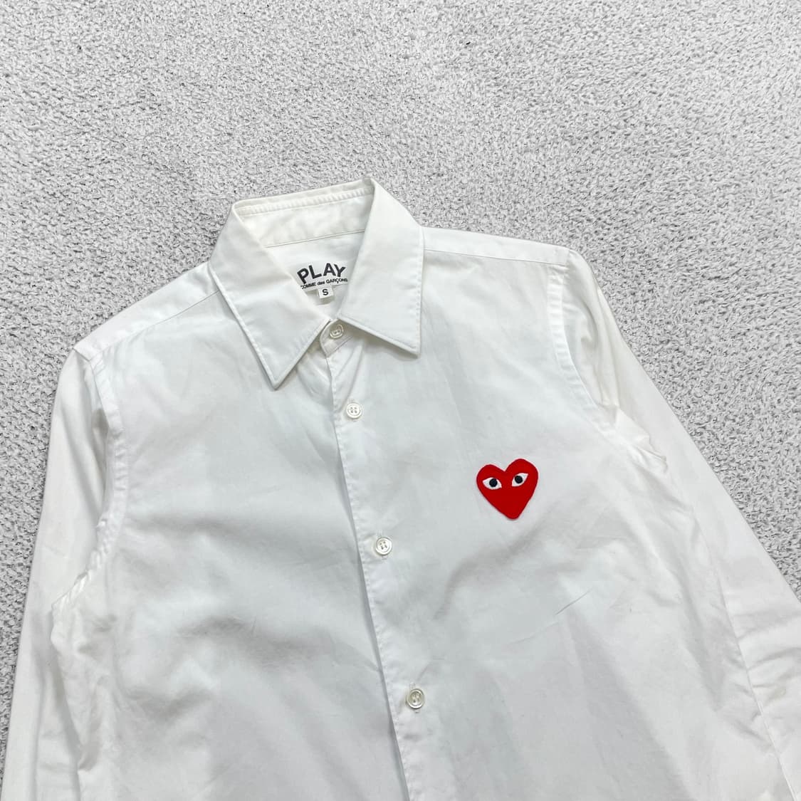 꼼데가르송 하트 와펜 화이트 셔츠 상품이미지3