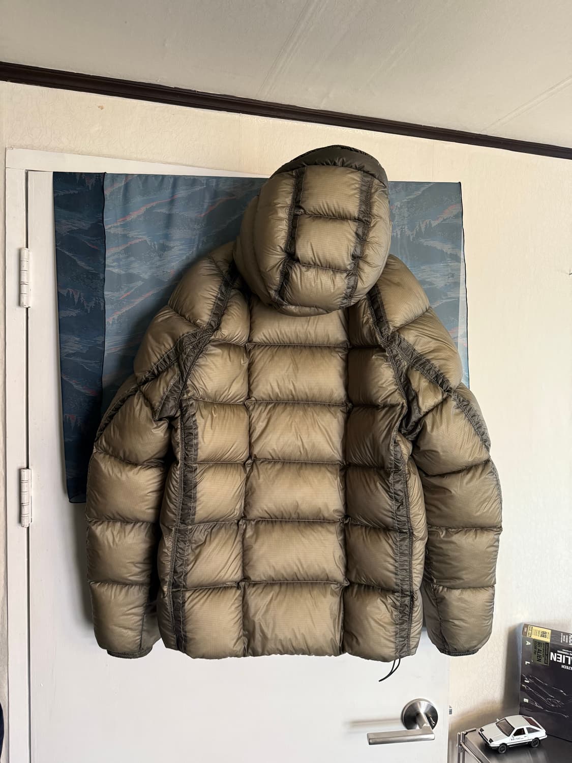 25fw cp컴퍼니 dd쉘패딩 펀가이그레이 L 상품이미지2