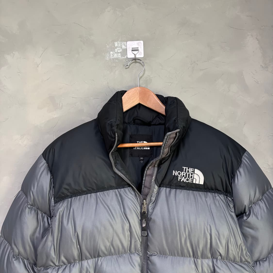 노스페이스 700 눕시 구스다운 패딩 그레이 상품이미지2