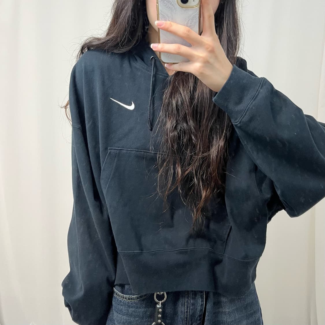 Nike black cropped hoodie 상품이미지3