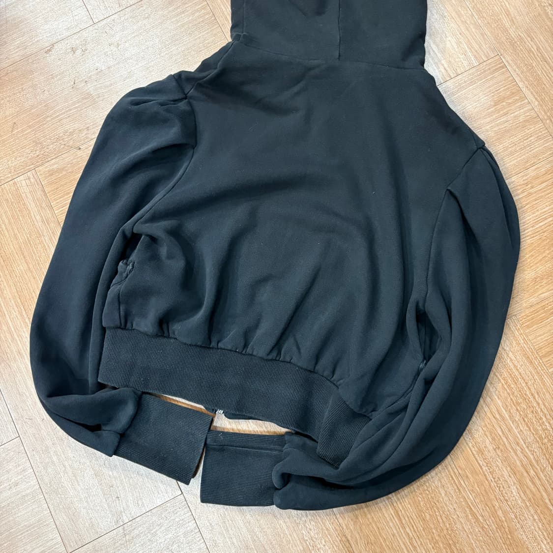 비비안웨스트우드 앵글로매니아 orb 크롭 후디 집업 상품이미지8