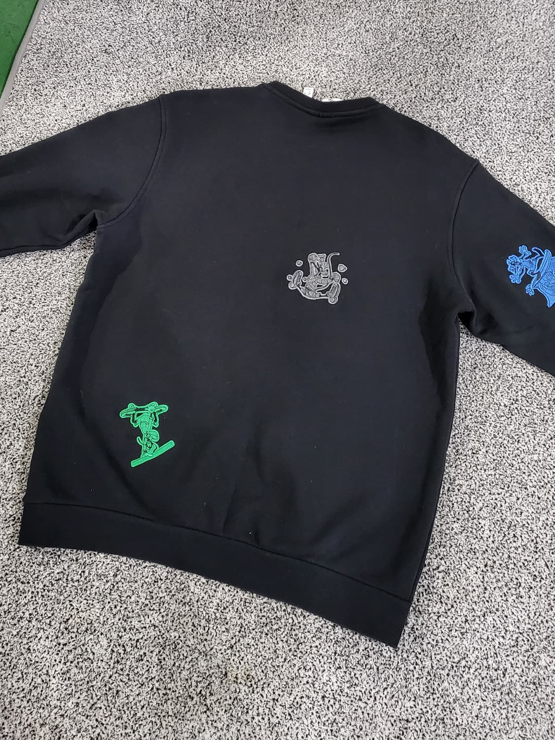 아디다스 × 디즈니 콜라보 맨투맨 상품이미지2