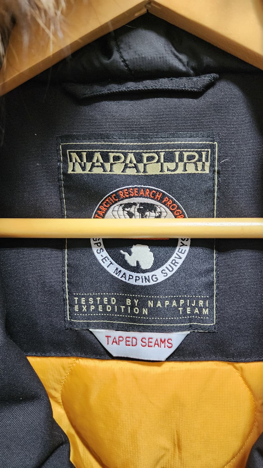나파피리(NAPAPIJRI) 국내매장판 패딩 점퍼 상품이미지7