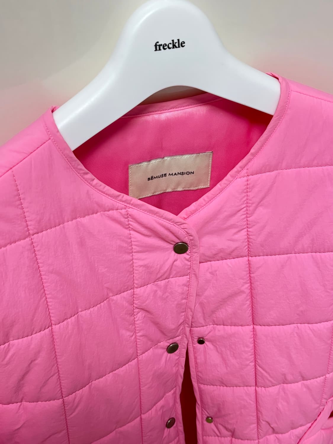 [비뮤즈맨션] Square quilted jumper - pink 상품이미지3