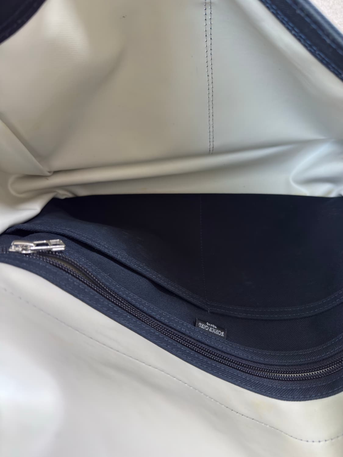 포터 네이키드 숄더백 네이비 라지 상품이미지8