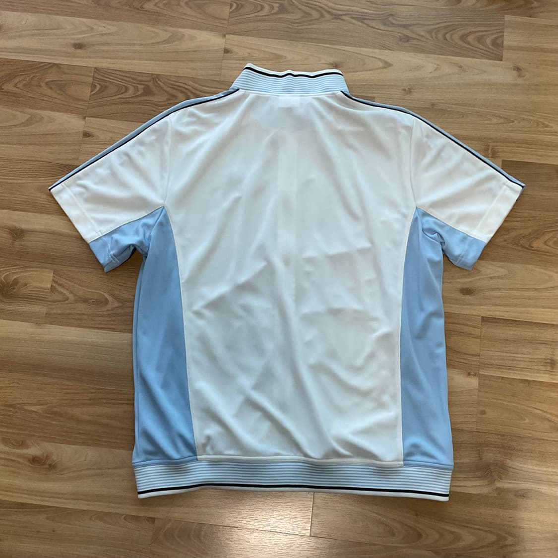 로또(Lotto) 트레이닝 집업 반팔 상품이미지2