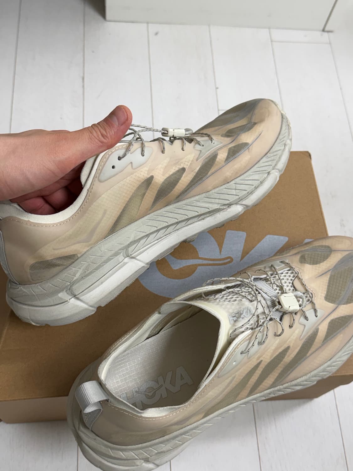 호카 X 세티스파이 280 사이즈  사진찍고 절대 안신습니다 비싸게 주고 상품이미지4