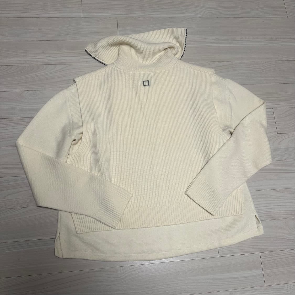 우영미 레이어드 집업 니트 46사이즈(100~105사이즈) 상품이미지7