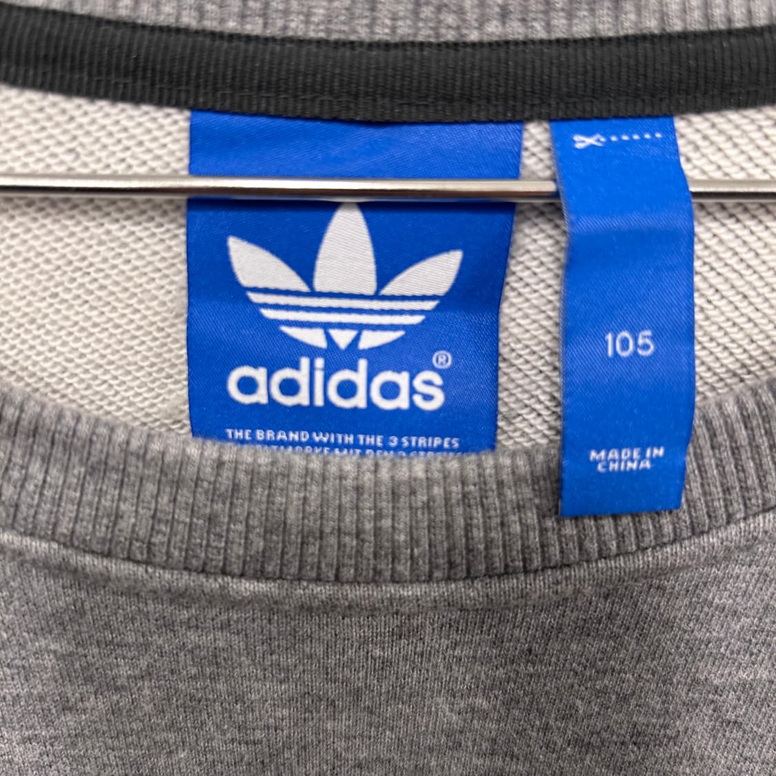 아디다스 오리지널 레오파드 패치 래글런 맨투맨 상품이미지3