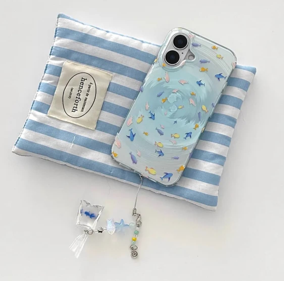 새상품) 원가 9천 9백원, 아이폰 13 폰케이스 상품이미지1