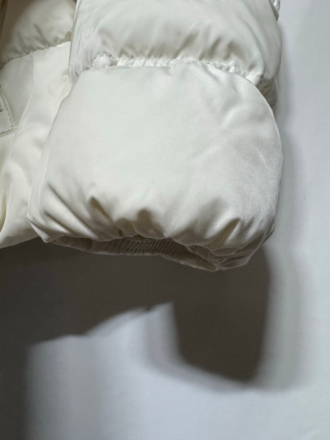 2 몽클레어 악상떼르 다운 패딩 상품이미지3