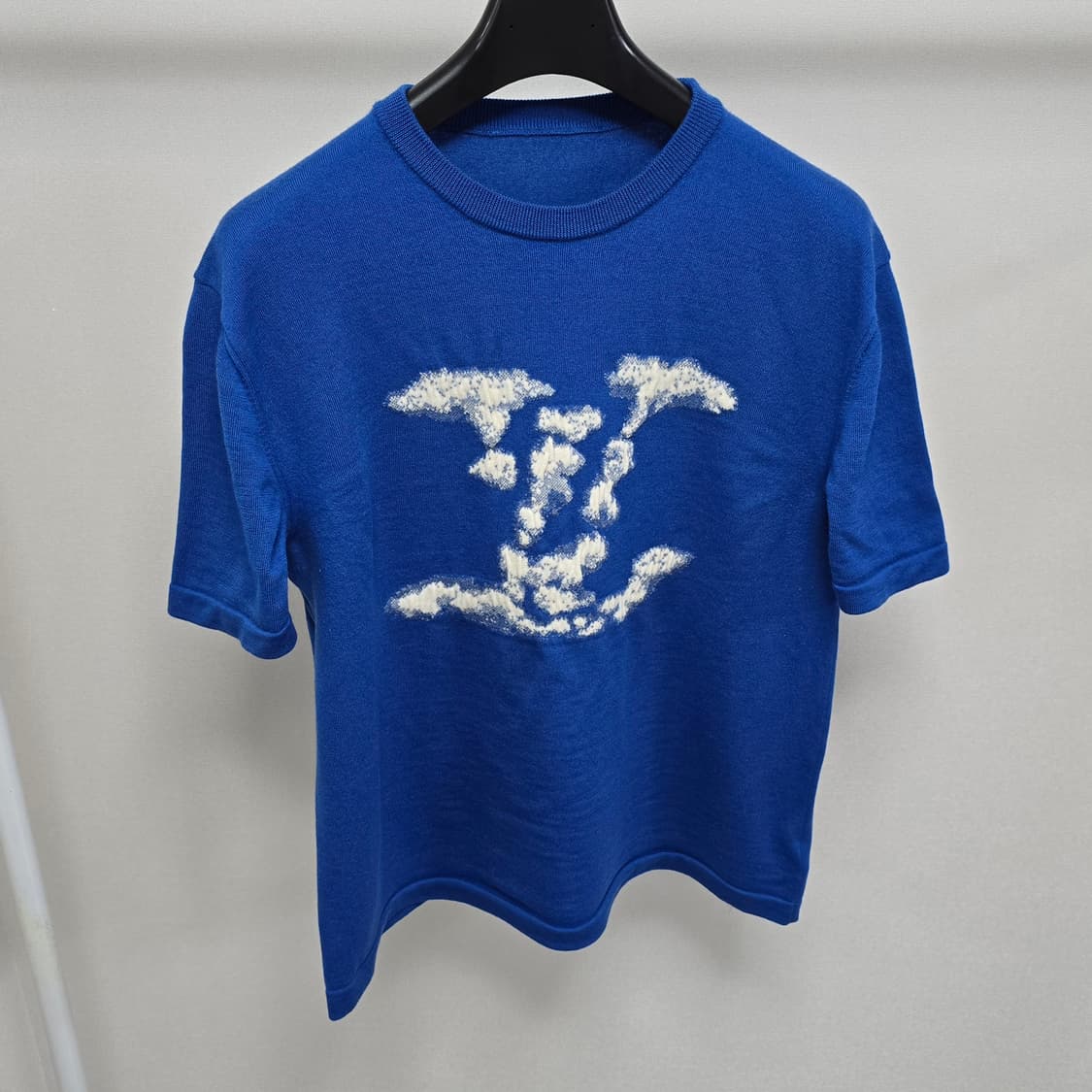 루이비통 클라우드 반팔 니트 xl사이즈 105 판매 상품이미지1