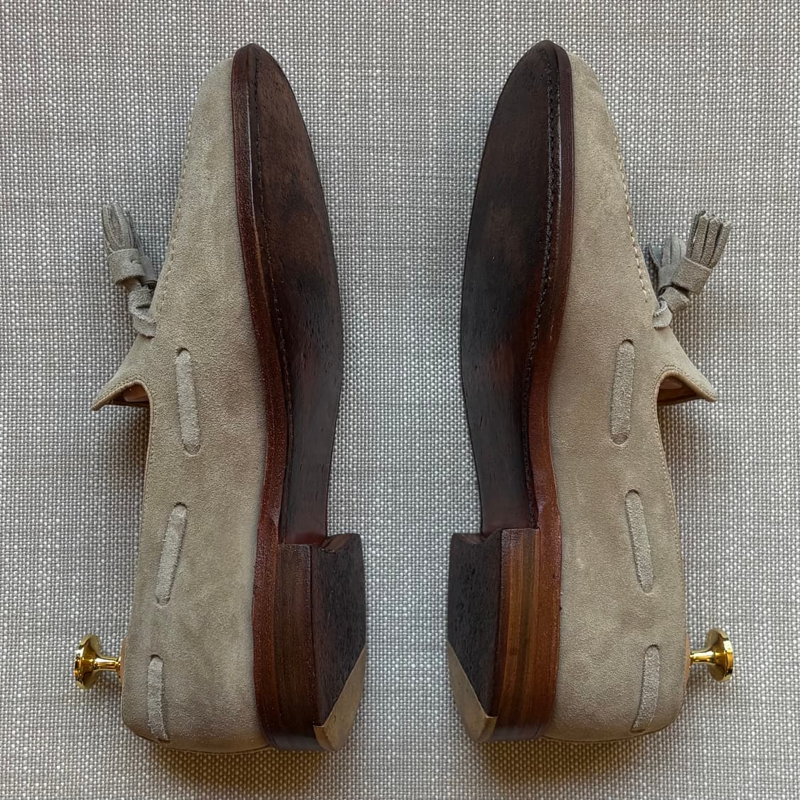 [UK6] Loake LINCOLN 샌드 스웨이드 태슬 로퍼 상품이미지6