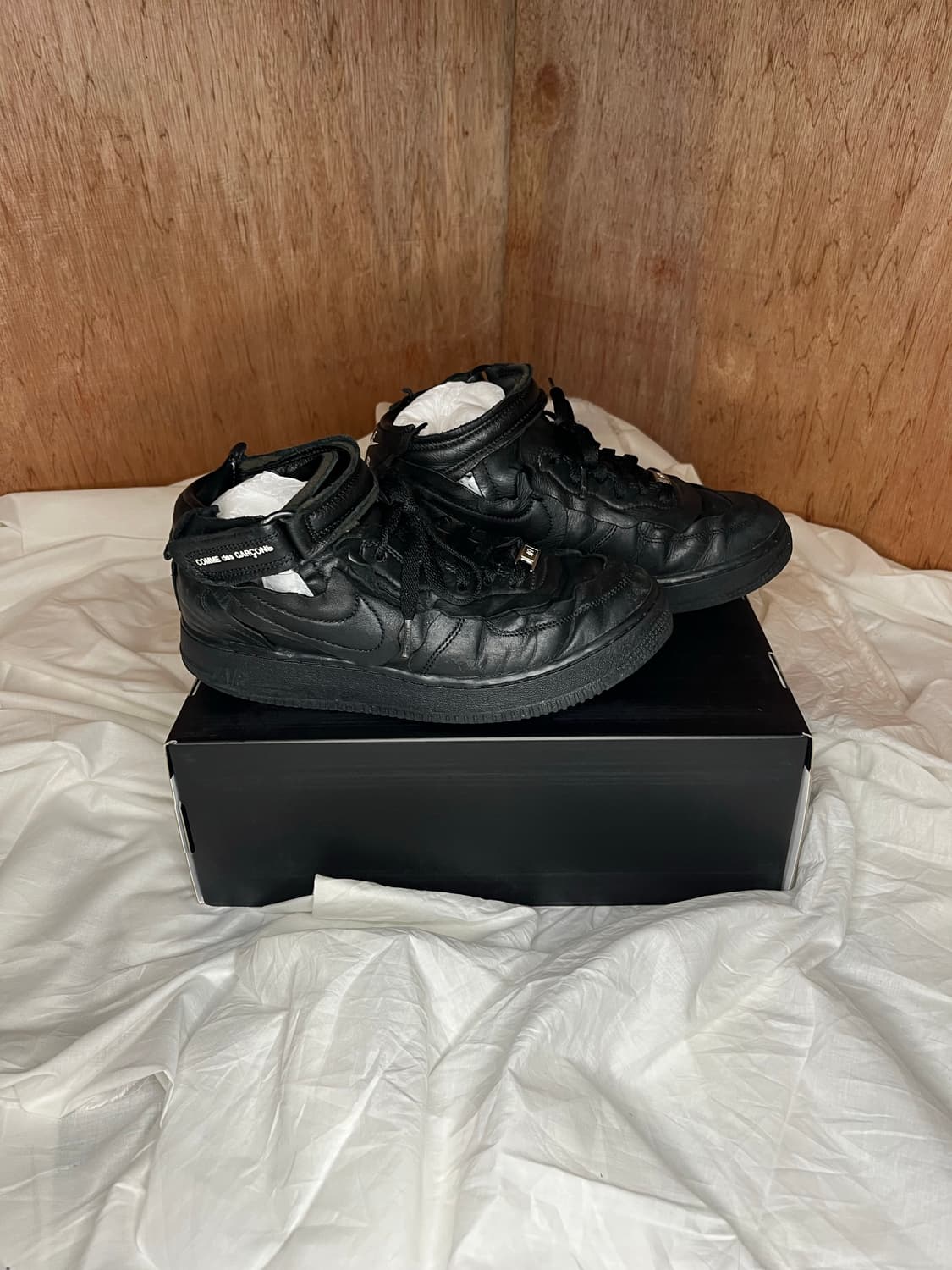 꼼데가르송 나이키 에어포스1 미드 블랙 상품이미지2