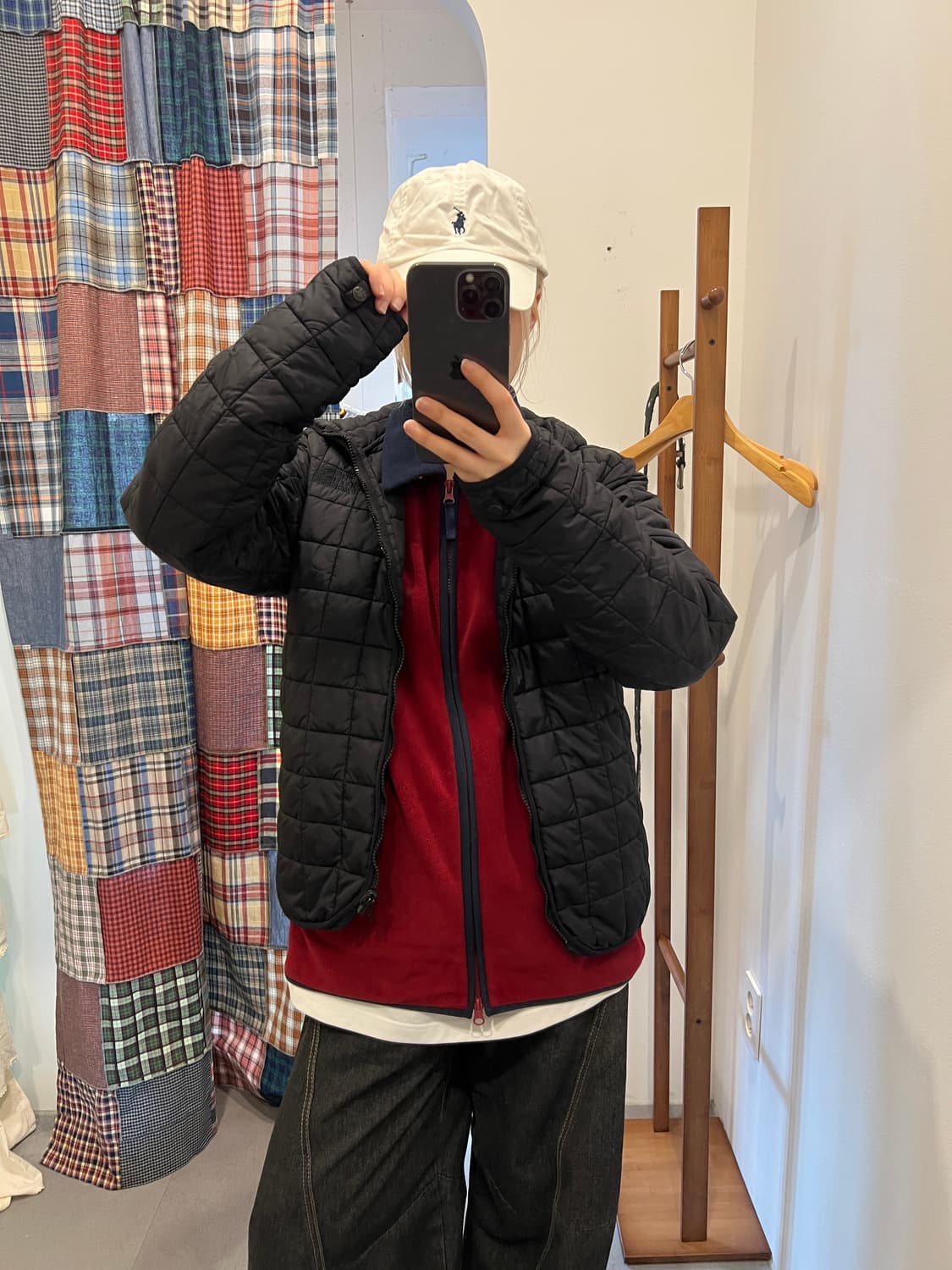 노스페이스 블랙 경량패딩 상품이미지2