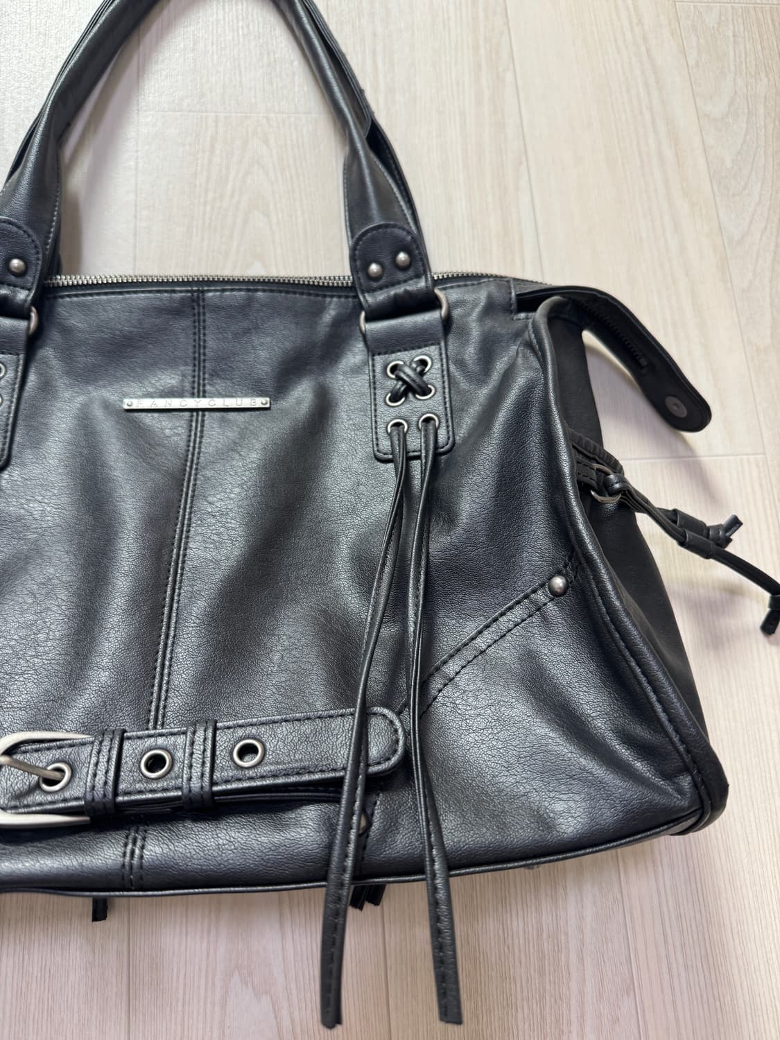 벨티드 워싱 레더백 (BLACK) F25QE990 상품이미지4