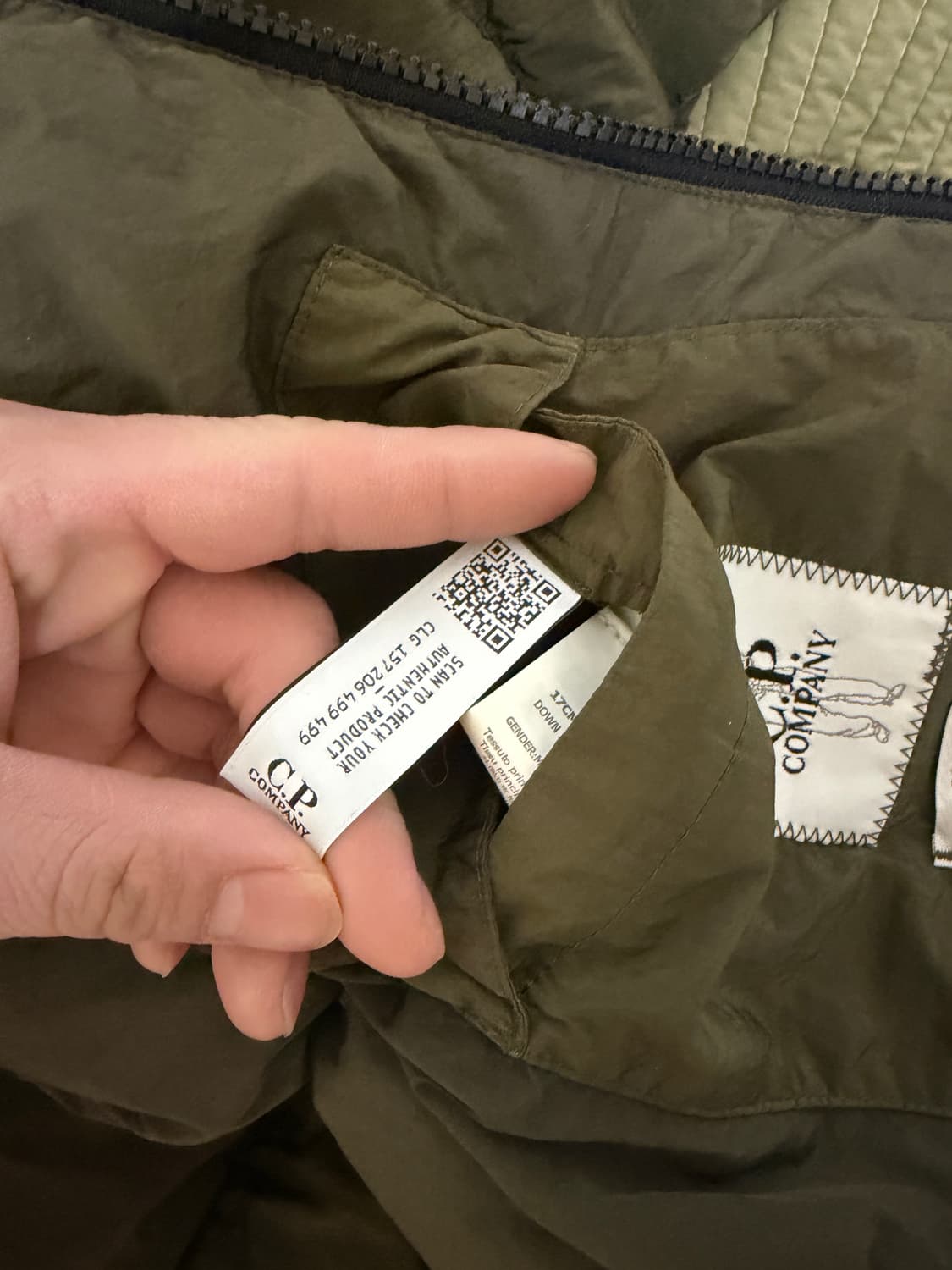 cp컴퍼니 에코 크롬-r 고글 패딩 24fw 상품이미지6