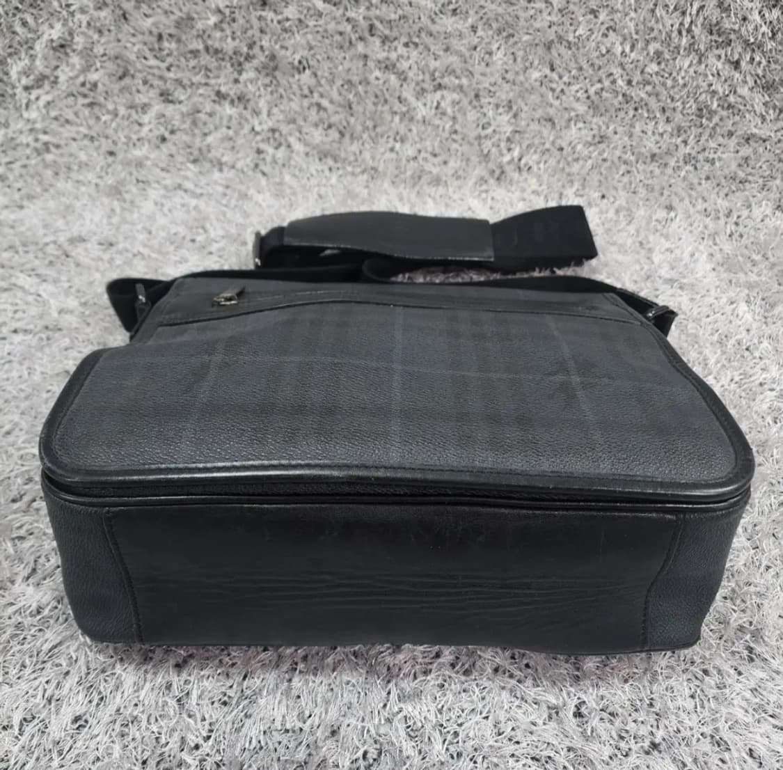 버버리 체크 PVC 크로스백 상품이미지2