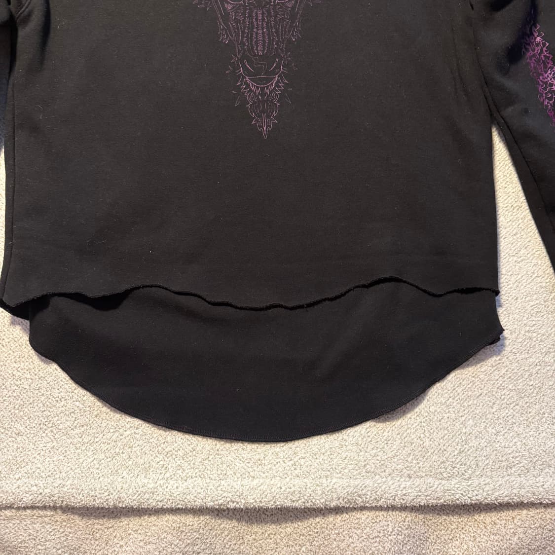 All eyes on you 레이어드 염소 맨투맨 상품이미지3