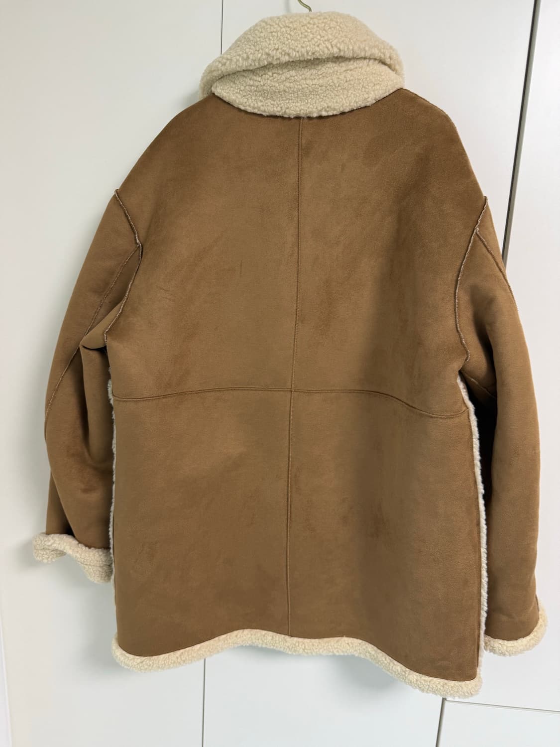 던스트 리버시블 무스탕 상품이미지2