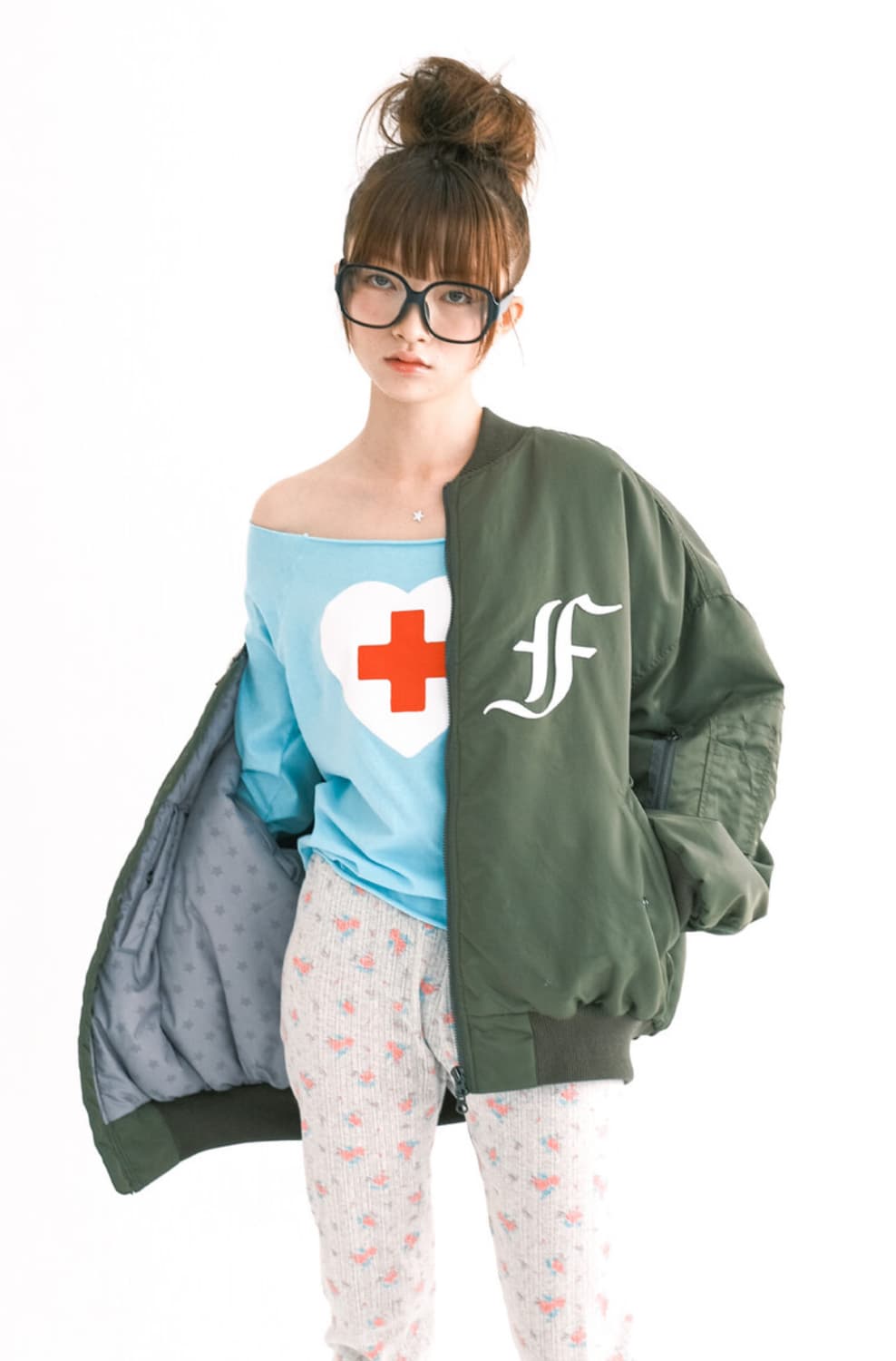 구해요)샵페어리 봄버자켓 카키 상품이미지1