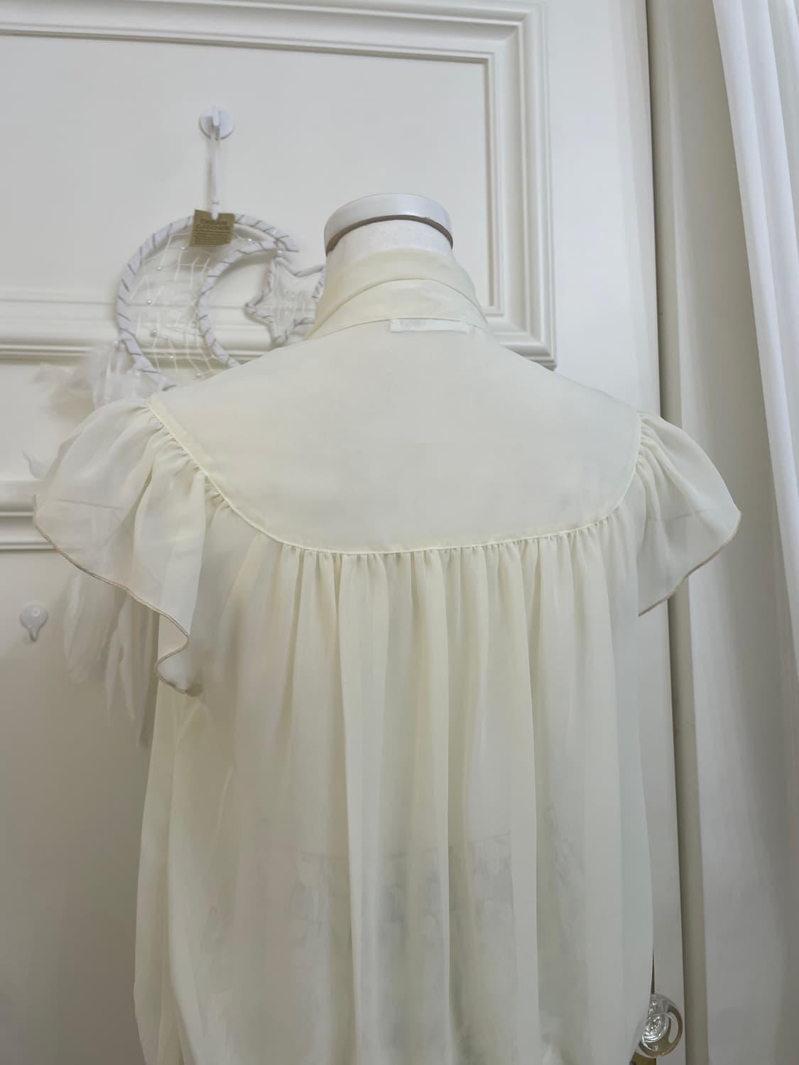 ivory shirring bow lovely blouse(size-M) 상품이미지6