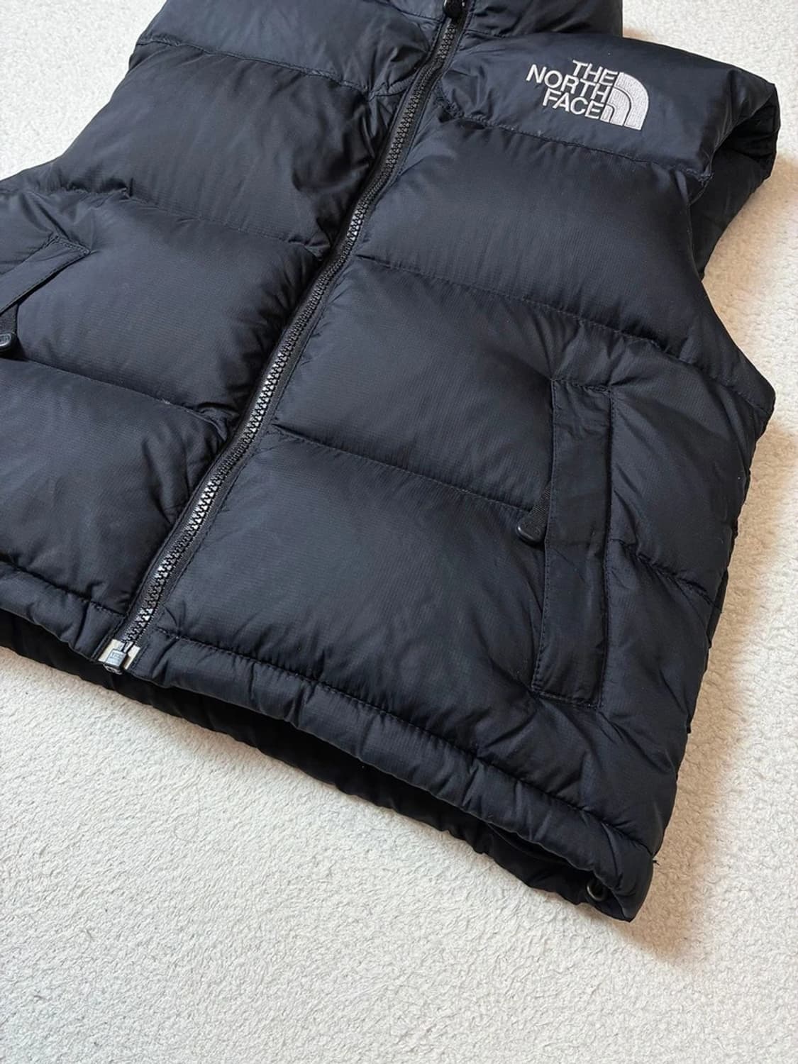 노스페이스 구스다운 크롭 눕시 패딩 조끼 PN7156 상품이미지3