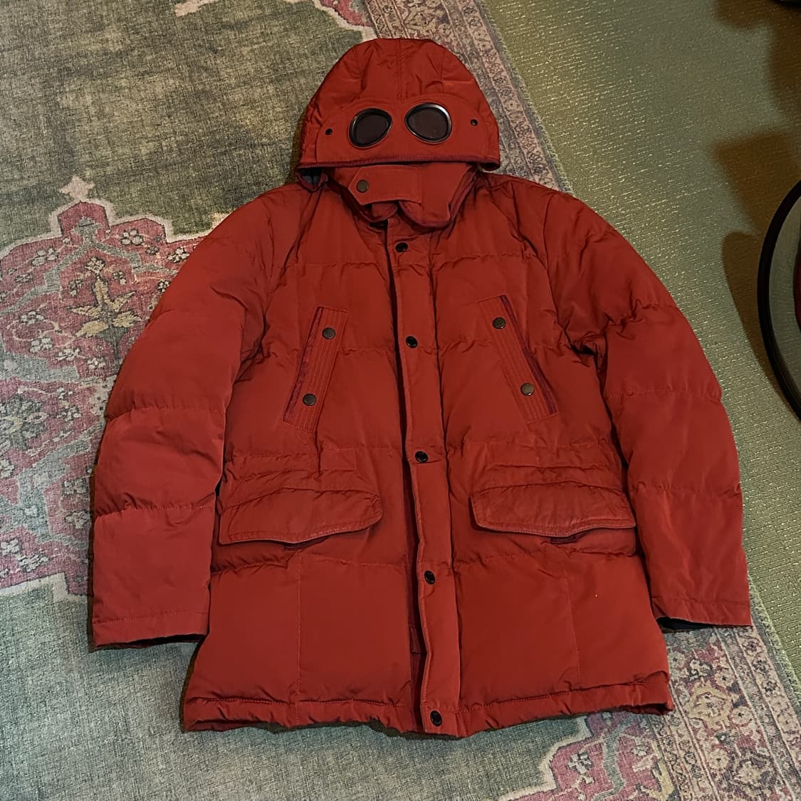 cp컴퍼니 덕 다운 고글  패딩  상품이미지1