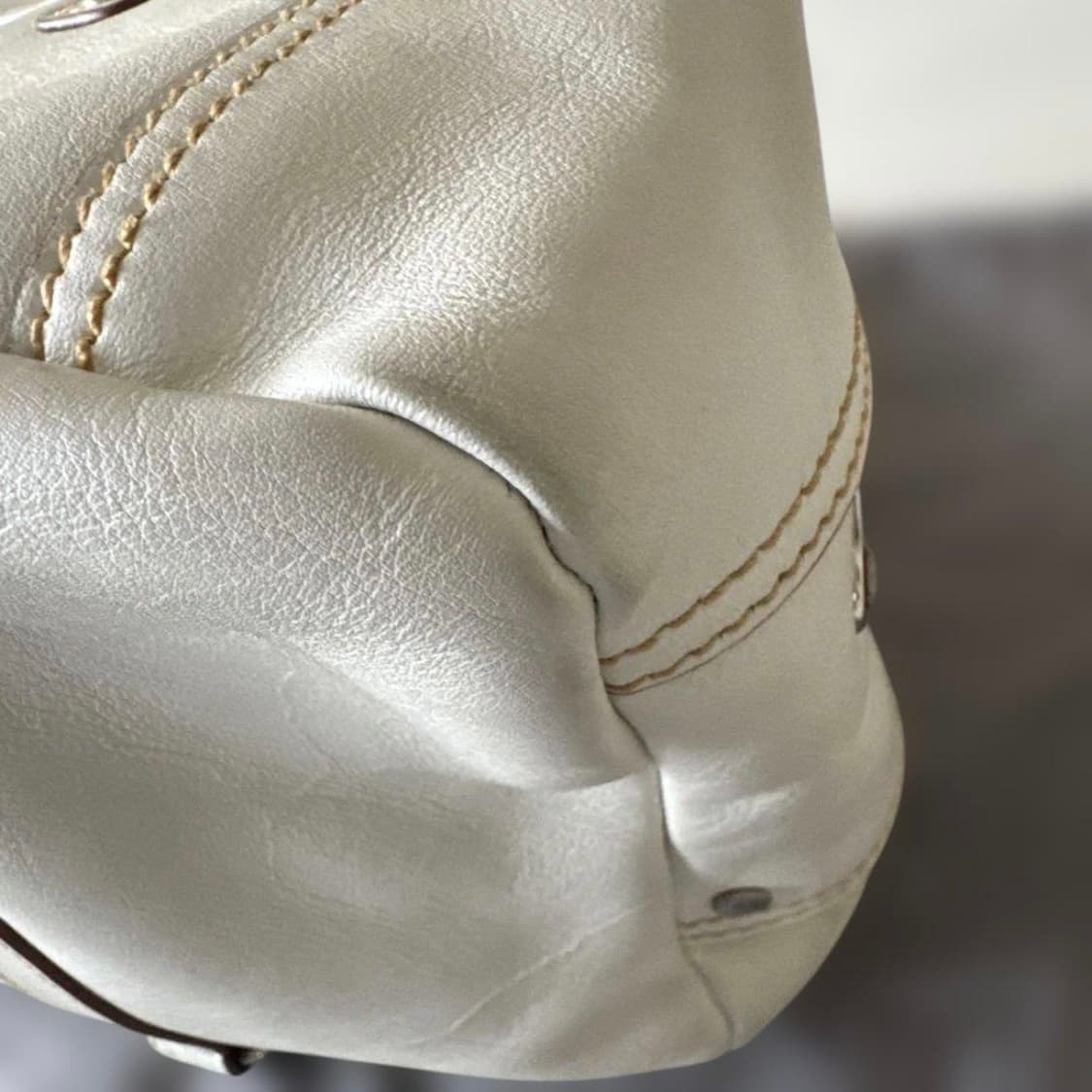 Miu miu 미우미우 보스턴 백 화이트 상품이미지6