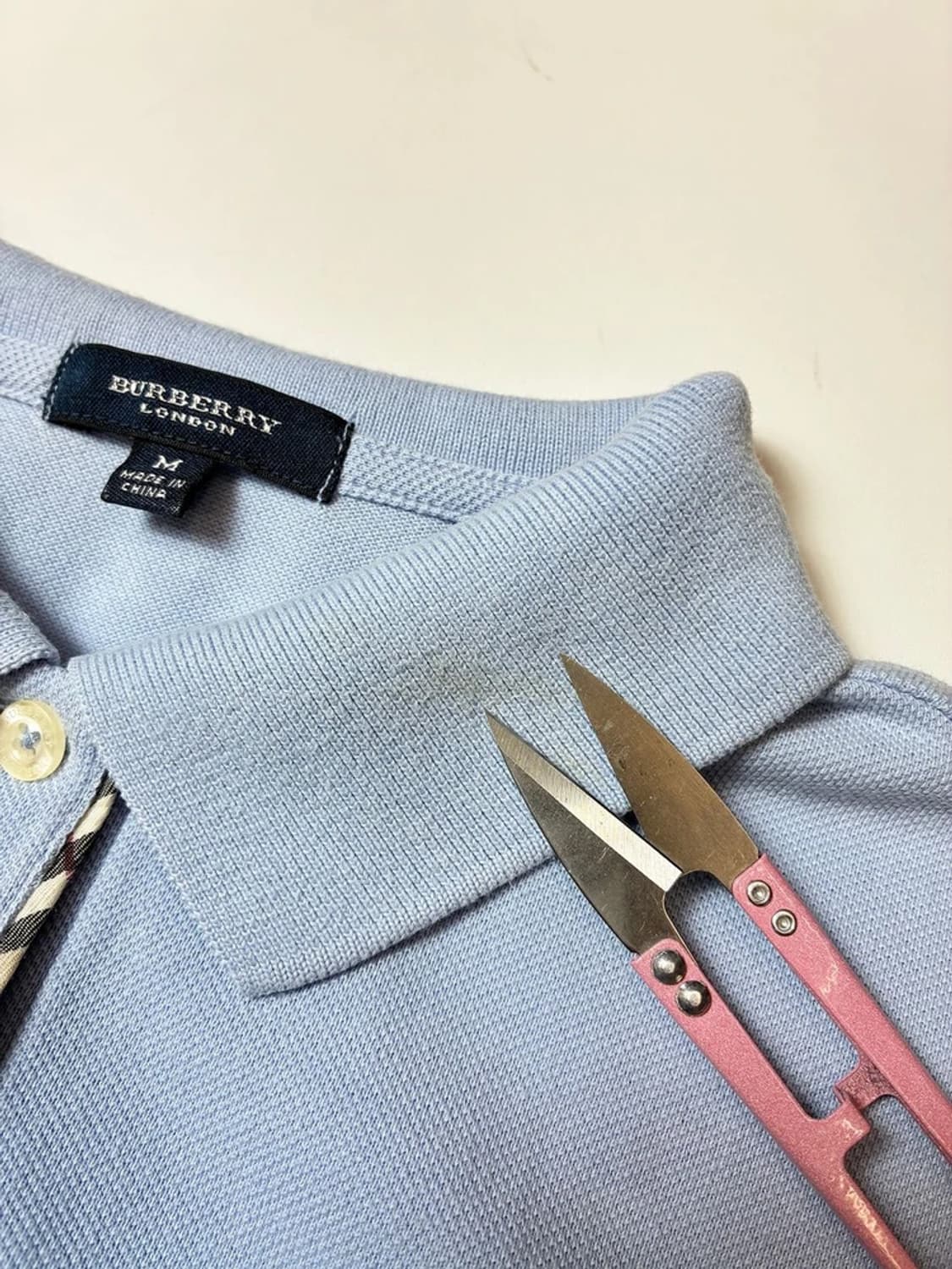 버버리 00's 클래식 로고 자수 반팔 카라 티셔츠 PN9011 상품이미지5