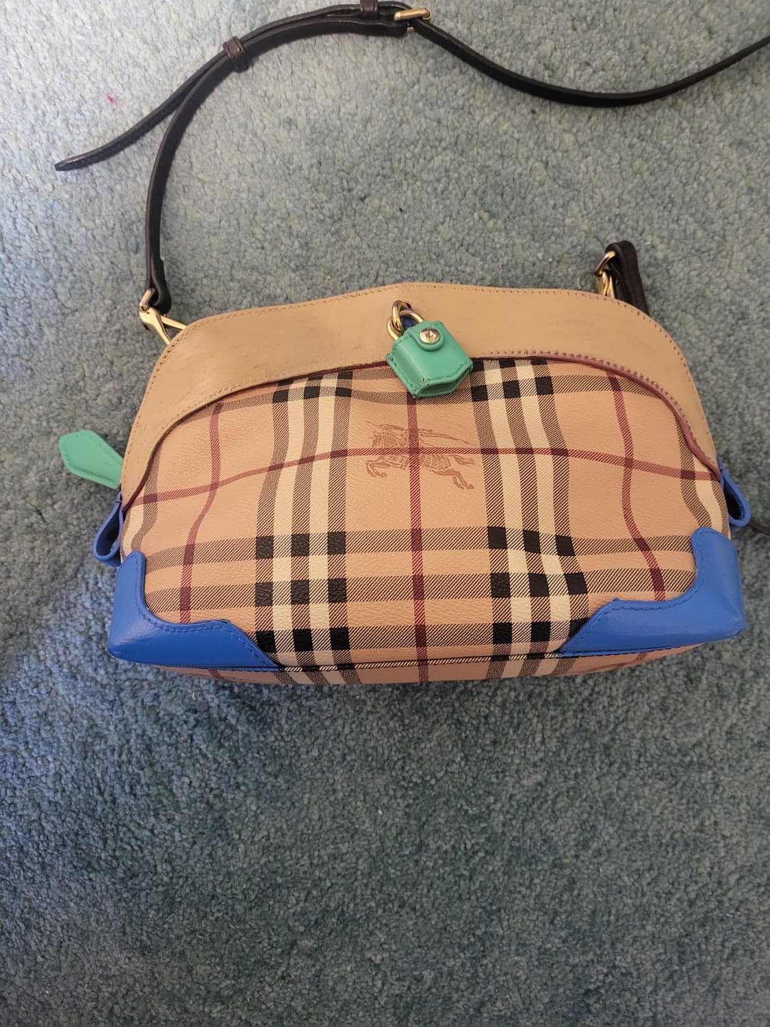 버버리 가방 크로스백 상품이미지1