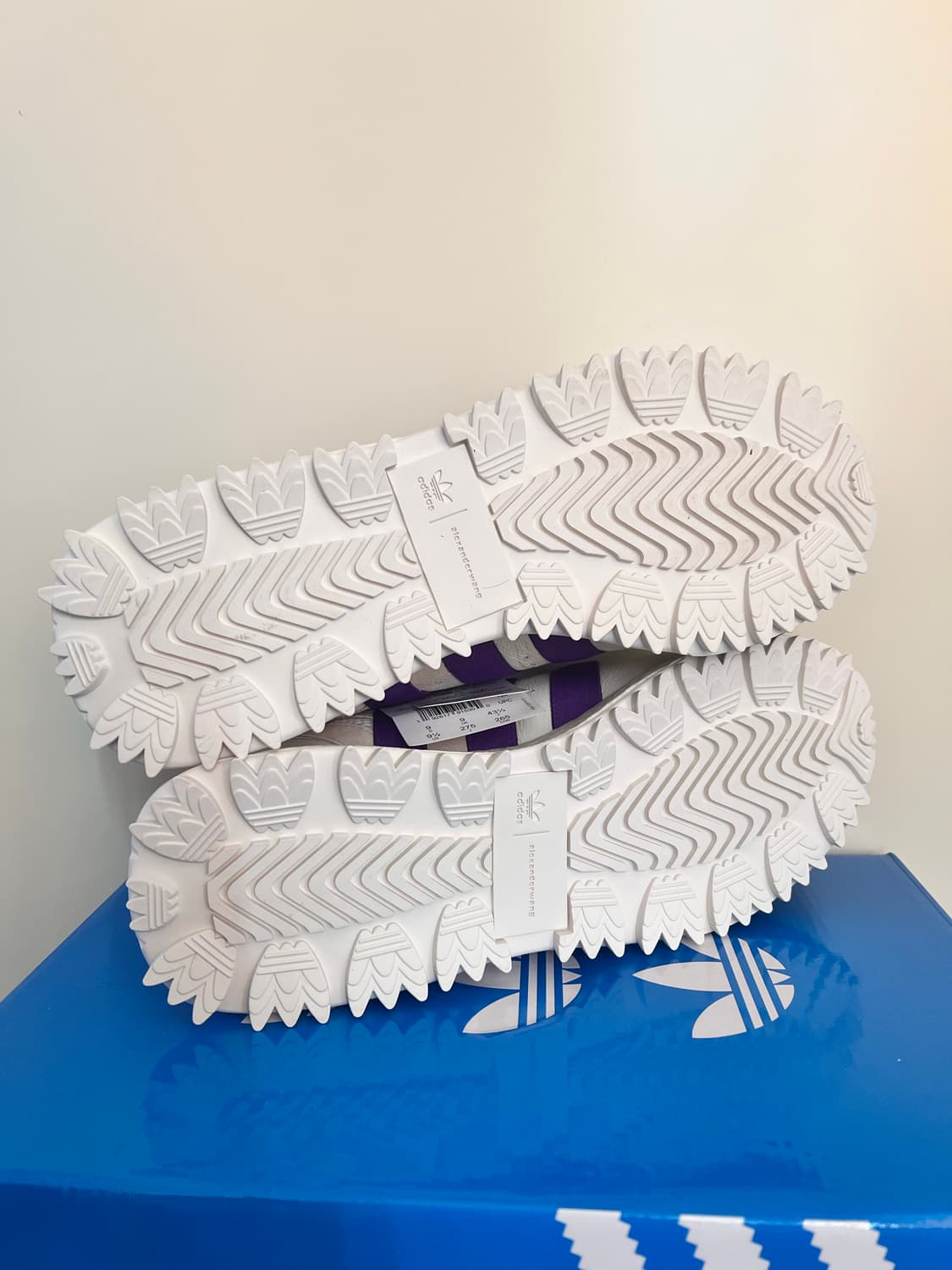 아디다스 알렉산더 왕 콜라보 왕바디 운동화 새상품 상품이미지7