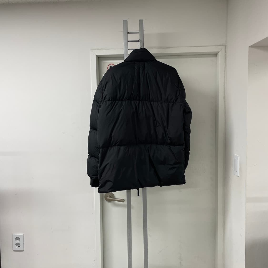 스톤아일랜드 클링클랩스 패딩 블랙 95 상품이미지8