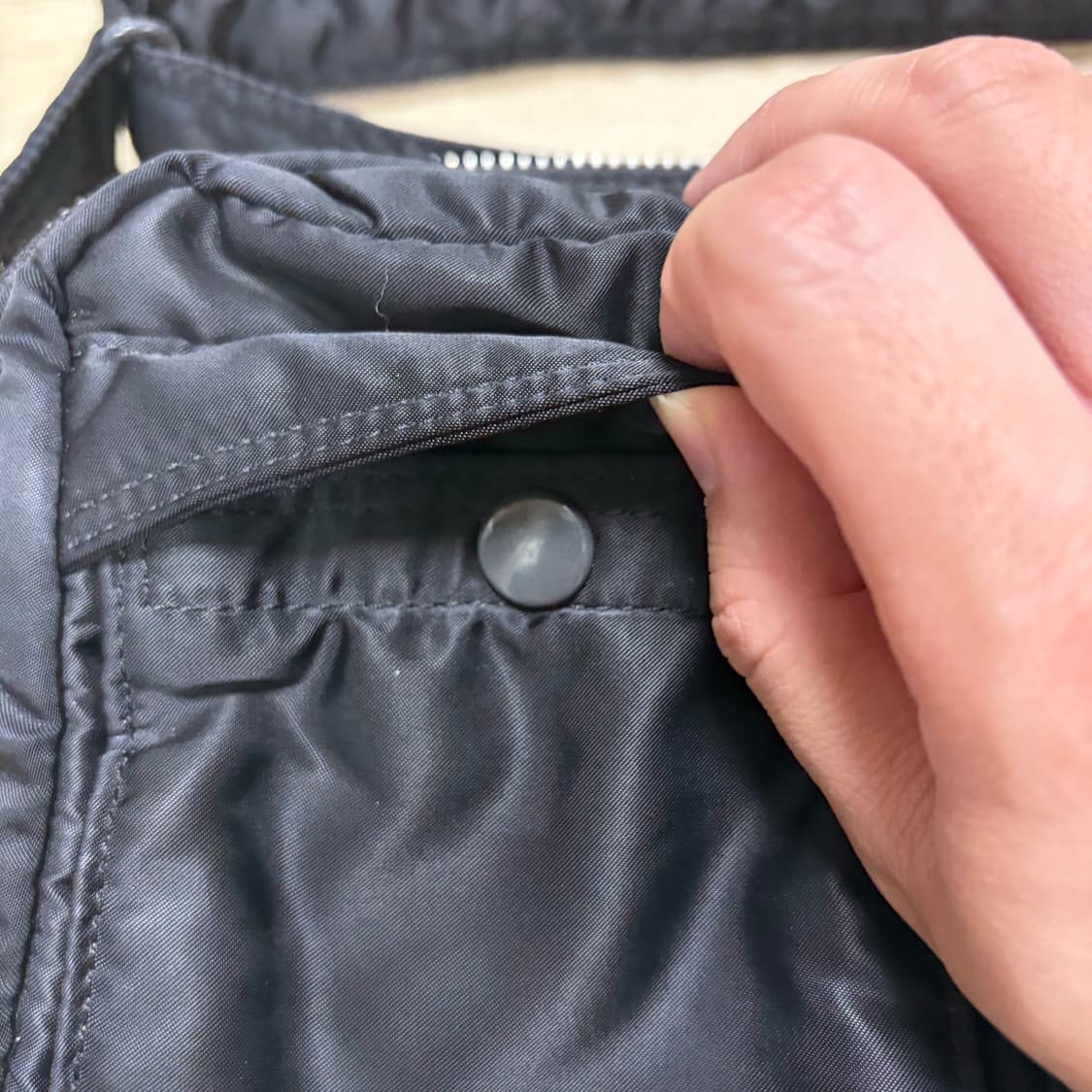 제품 : 요시다포터 porter 탱커 숄더백 S 블랙  사이즈 : 260 상품이미지5