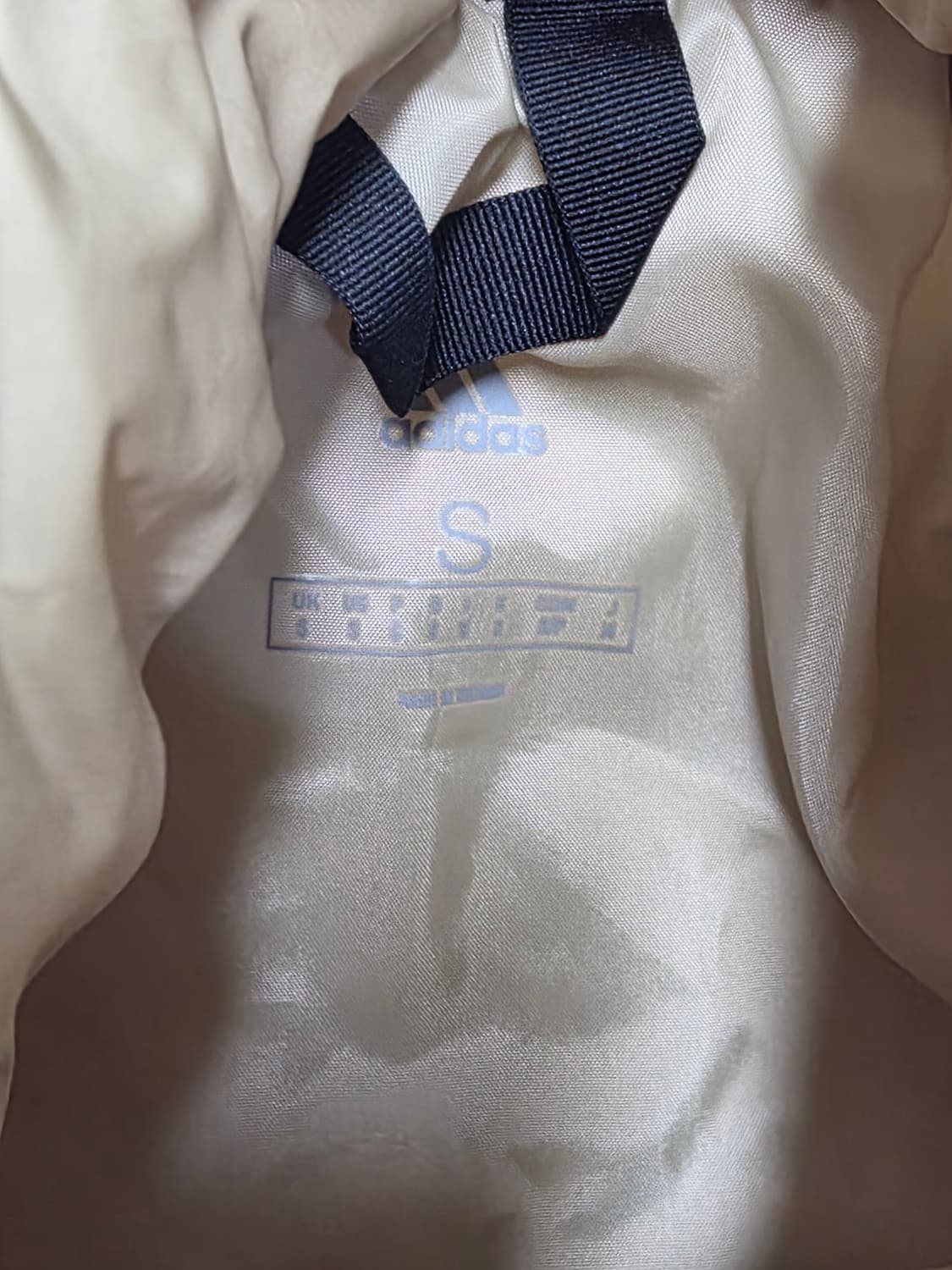 아디다스 베이지 경량 패딩 S 69/52 실측m 상품이미지6