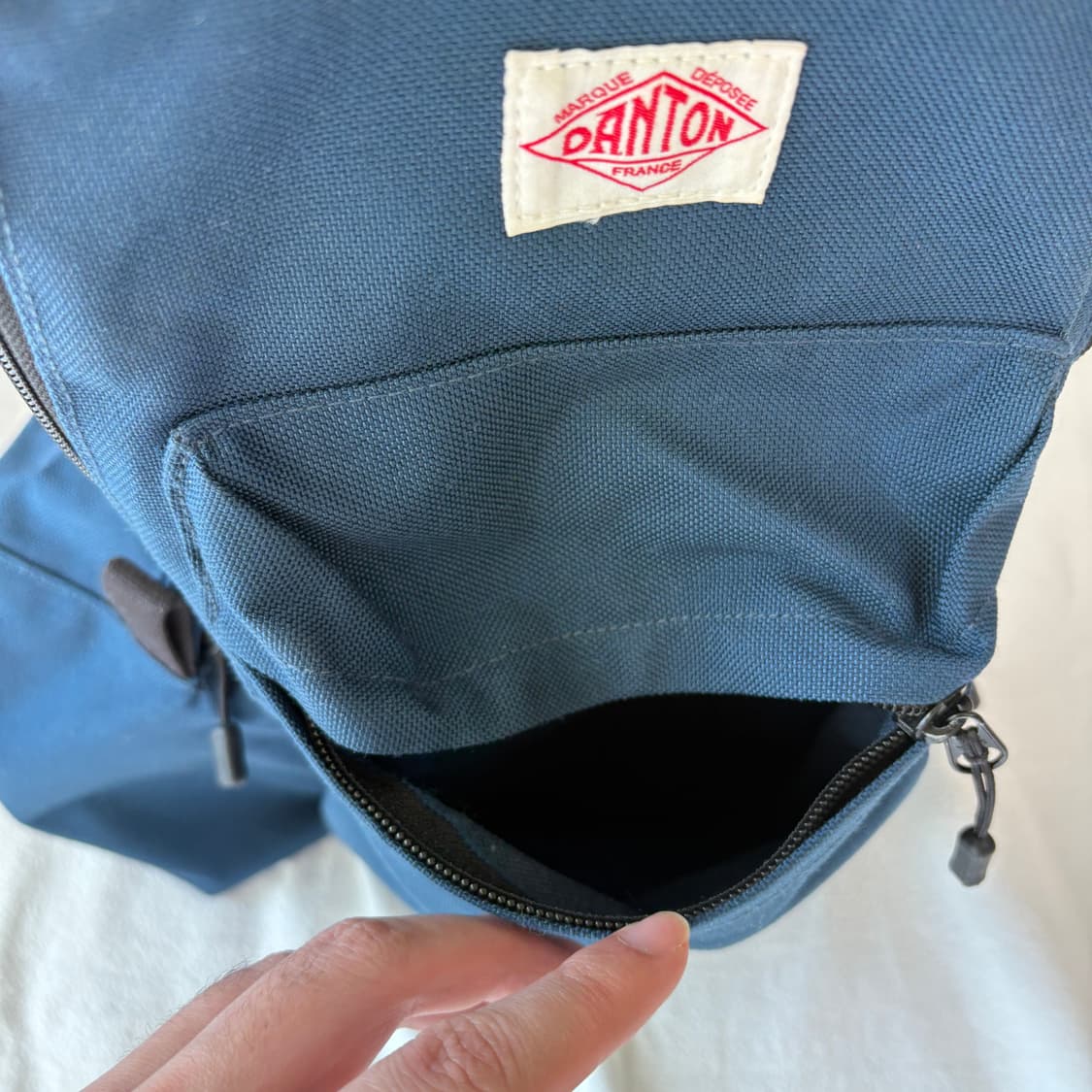 단톤 백팩 네이비 상품이미지4