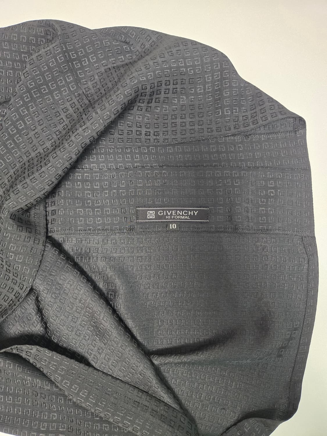 지방시 리본 블랙 로고플레이 블라우스 상품이미지7