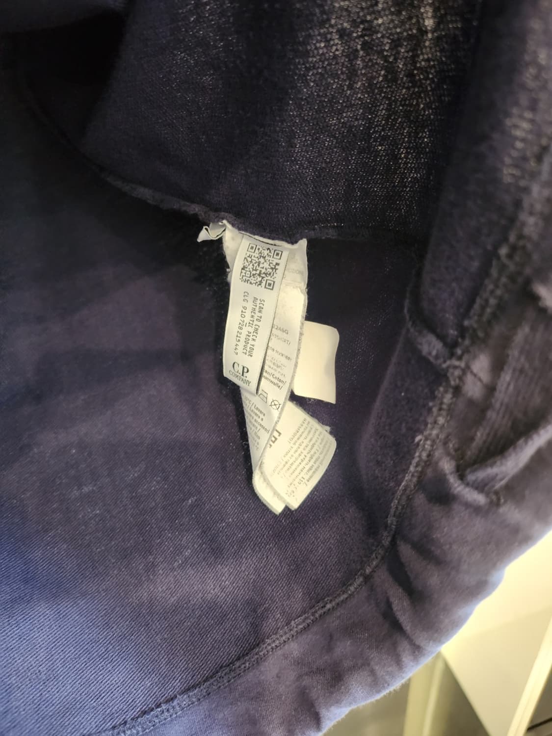 CP컴퍼니 렌즈와펜 스웨트M 상품이미지4