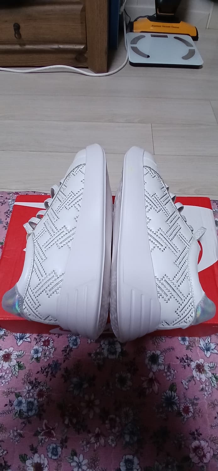 미셸바이탠디 스니커즈(245mm) 상품이미지8