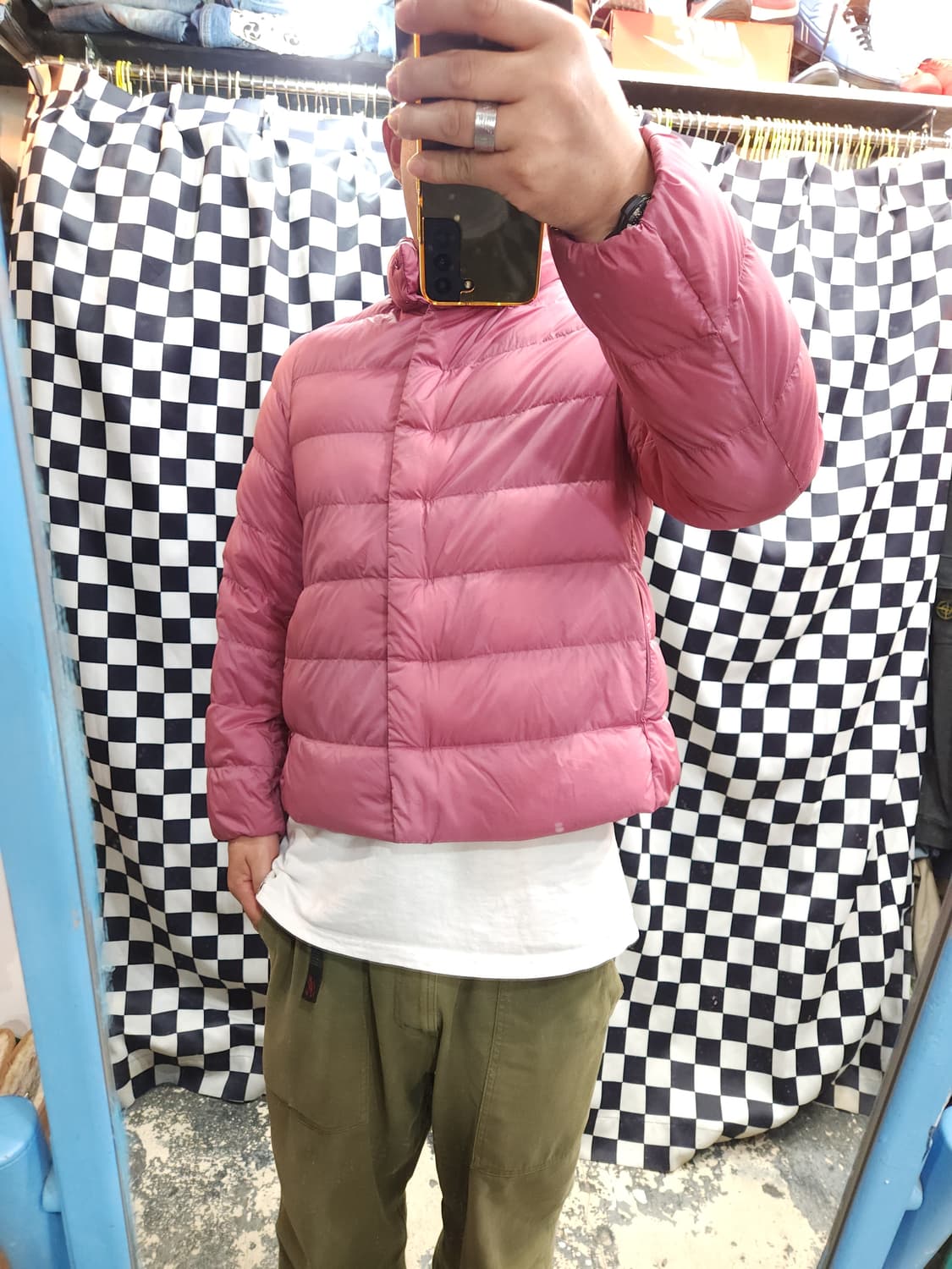 유니클로 핑크 울트라 라이트 다운

 상품이미지8